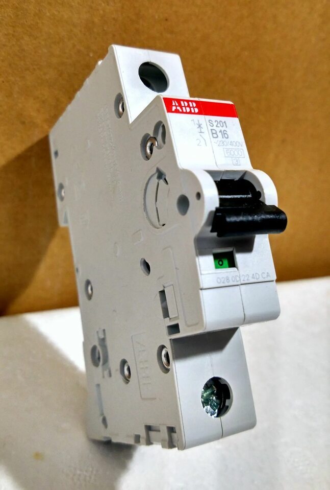ABB S201 Автоматический выключатель 1P 6А (Z) 6кА 2CDS251001R0378 в Москве